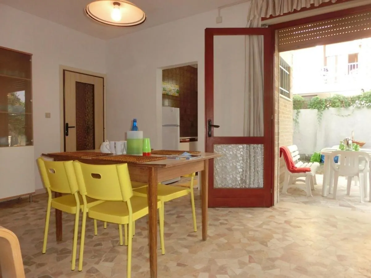 Adorable Villa For 8 People Close To The Sea Bibione