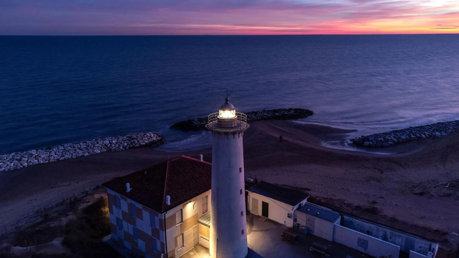 Adorable Villa For 8 People Close To The Sea Bibione Apartment